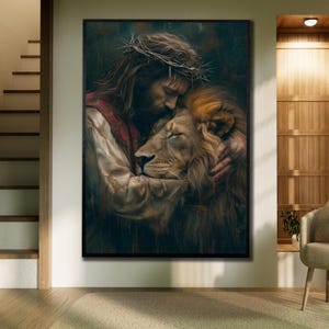Peut inclure: Une peinture représentant un homme portant une couronne d'épines en train d'embrasser un lion. L'homme porte une robe rouge et blanche. Le lion est brun et a une crinière. L'arrière-plan est sombre et flou.