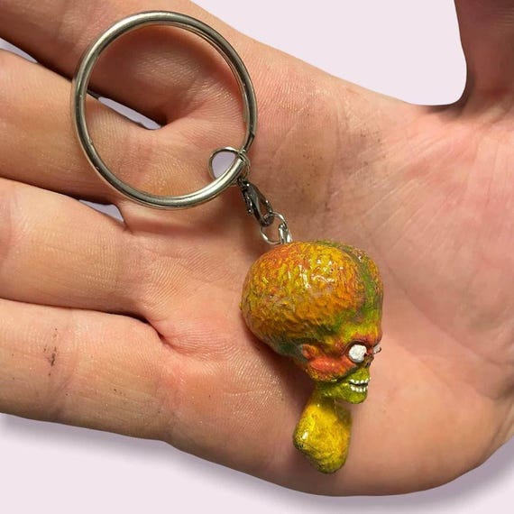 エイリアン bust “Keya 01” Mars Attacks Alien Bust Keychain 90s Horror VHS Movie Replica Art
