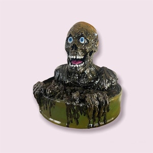 Rückgabe der Lebenden Toten Tarman Zombie Barrel 80er 90er Horror VHS Film Replik Kunstskulptur Memorabilia