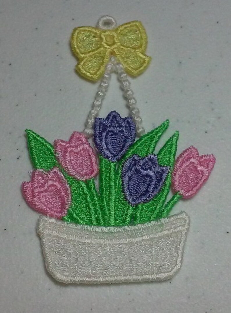 Lace Basket with flowers ornament