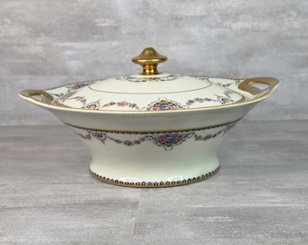 Cazuela vintage Theodore Haviland Limoges Dora con tapa, color marfil, fabricada en Francia con guirnalda floral.