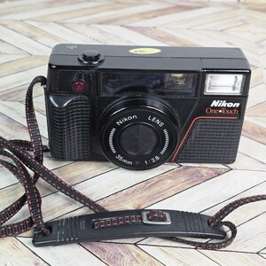 VTGNikon One Touch AF Point & Shoot 35mm Film Camera Black 2.8 Lens w.Strap READ