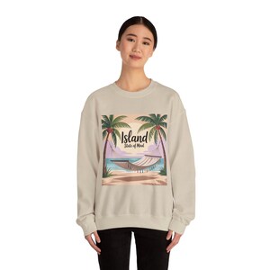 Tropical Island Sweatshirt – Cozy Coastal Crewneck – Vacation Vibes Pullover – Unisex Beach Lover Gift – Relaxed Travel Sweater