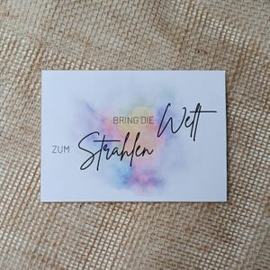 Postkarte "Bring die Welt zum Strahlen" bunt - 10x15