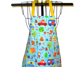 CHILD'S REVERSIBLE APRON Ages 1-3 Adjusts for Height Woodland Animals Camping  Campfires Trailers Tents