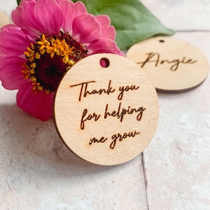 Ficha de madera personalizada para profesores, regalo de agradecimiento al final del trimestre. Añadir a flores