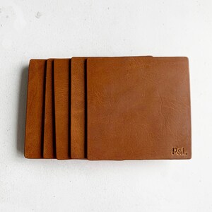 Sous-verres carrés en cuir marron clair, ensemble de sous-verres en cuir véritable faits main, cadeaux d'anniversaire