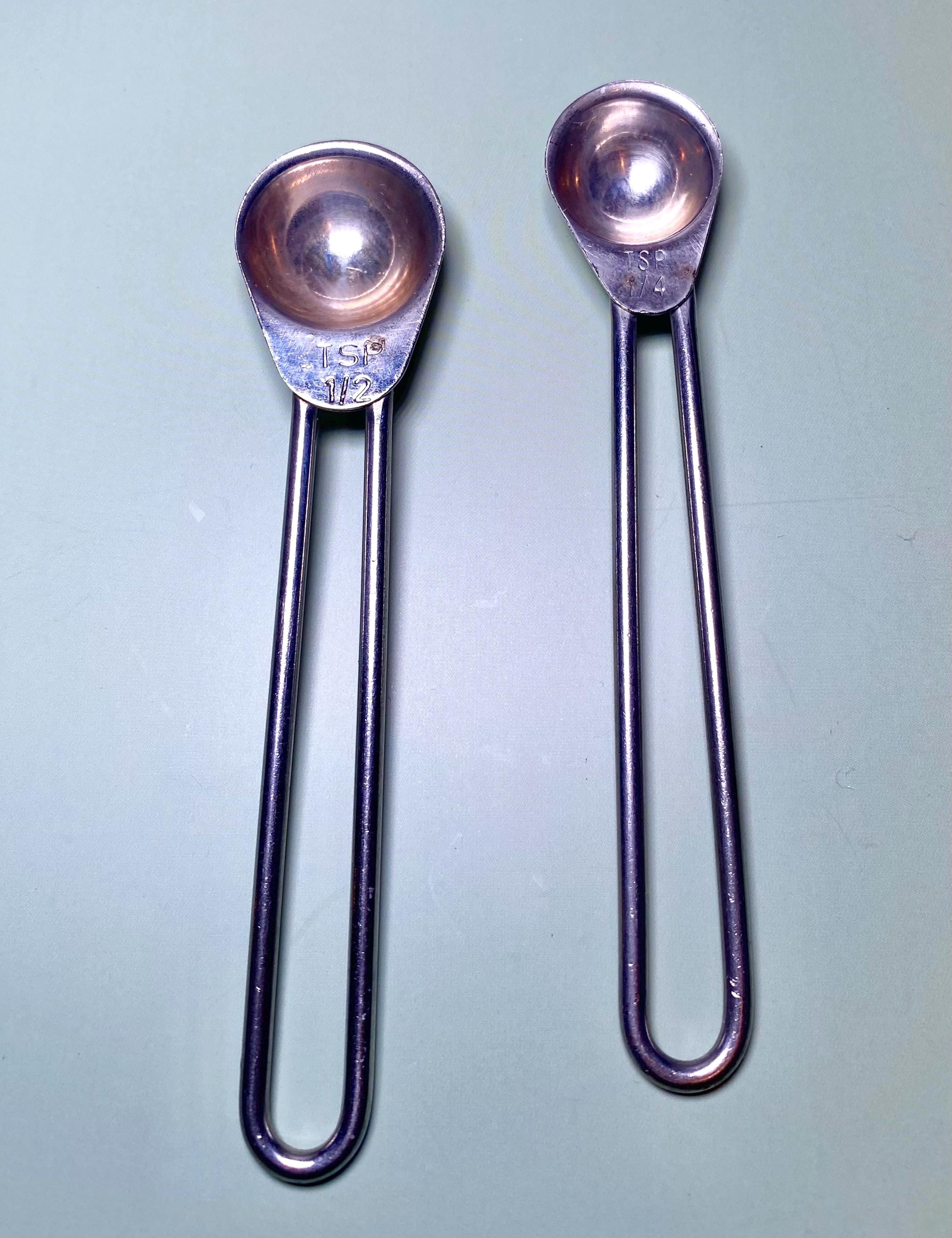 Vintage Stainless Steel Long Wire Handle Measuring Spoons (set of