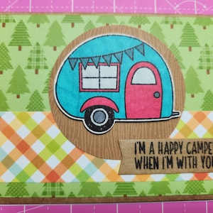 Cartão de aniversário feito à mão, camper, deserto