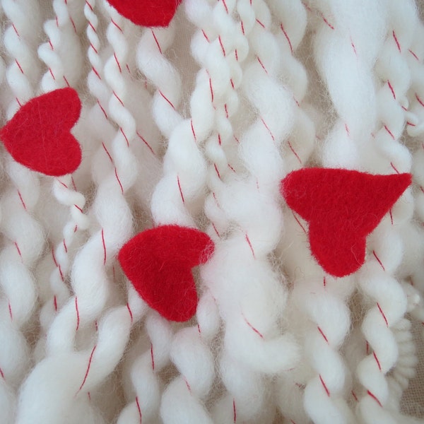 Coeur sur ma main manche Art filé filé tricoter au crochet fournitures waldorf, cheveux en laine mérinos artisanat