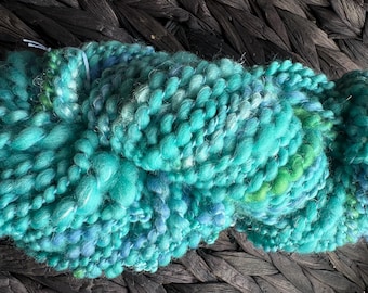 Fil à tricoter artisanal : Mérinos épais, 64 yards (58,5 m).