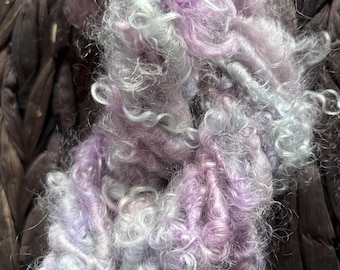 Fil mohair artisanal filé à la main : filé noué, teint à la main, texture épaisse pour le tricot, le crochet et les cheveux de poupée