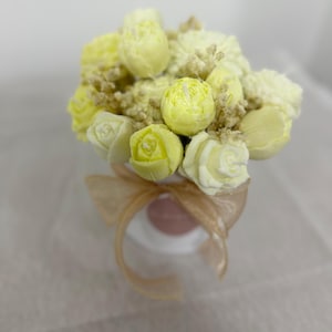 Yellow Luxury Floral Candle Bouquet – Birthday Mothers Day Gift for Her Scented Flower Candle Arrangement – Emboquet Handmade Gift