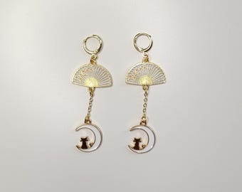 HANDGEMAAKTE op Sailor Moon geïnspireerde Huggie Hoop Dangle Earring
