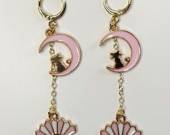 HANDGEMAAKTE op Sailor Moon geïnspireerde Huggie Hoop Dangle Earring