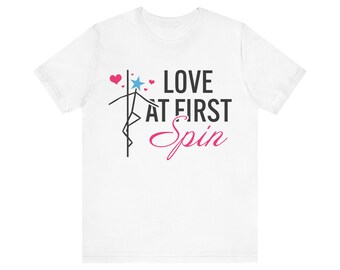 Love at First Spin T-shirt - paaldansshirt, paaloutfit, paaldansen, paalkostuum, paaldanscadeaus, paaldanskleding
