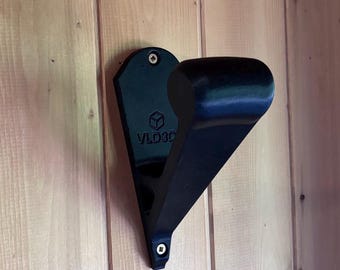 Helm-Wandhalterung – robuste Aufbewahrung | Motorrad, ATV, Schneemobil, Fahrrad, Ski