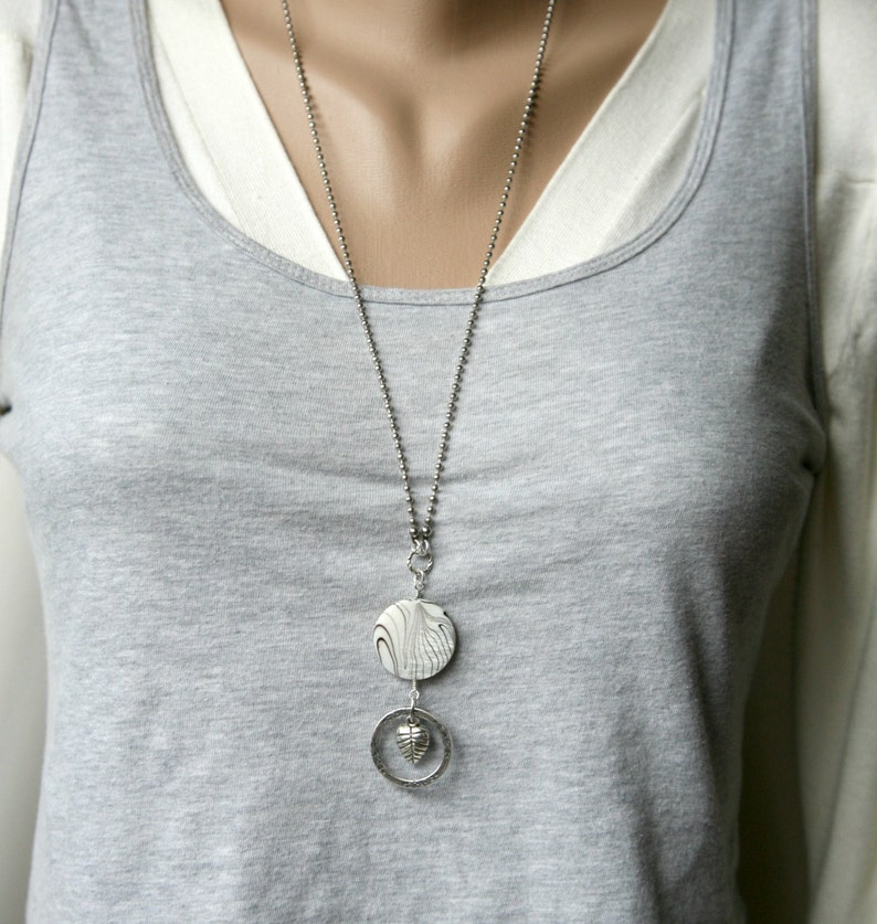 Mother of Pearl Metal Chain ID Badge Eyeglass Holder Necklace, Chain