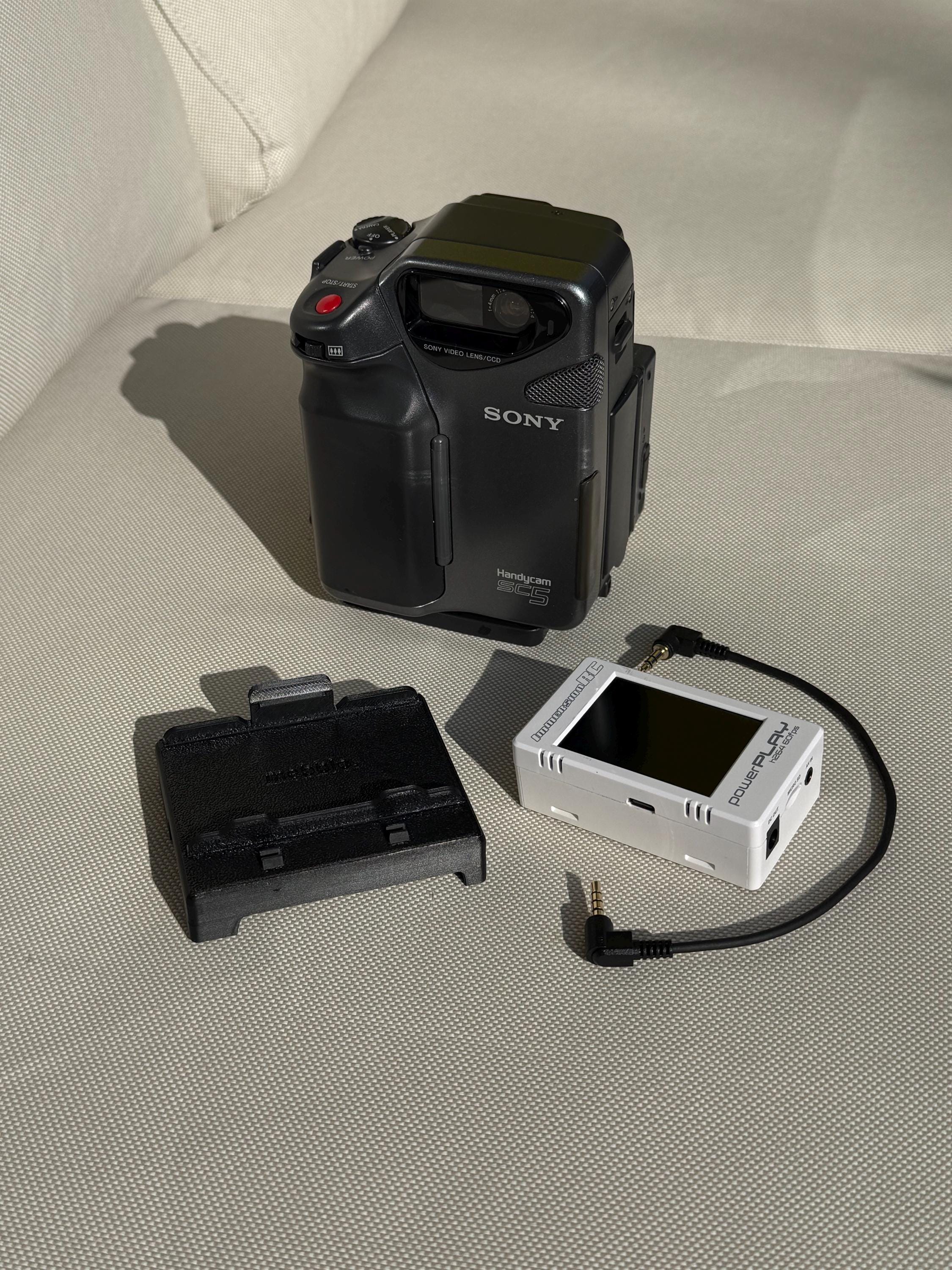 Retro camcorder - Etsy 日本