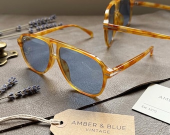Amber Retro Sunglasses with Ligth Blue Lenses – Vintage Style & Elegant Design