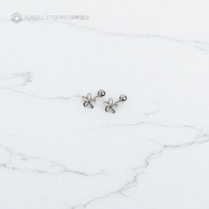 Minimalist Flower Studs | Screw Back Daisy Earrings | Romantic Silver Earrings | Gift for Her | Lightweight Floral Jewelry | Floral Jewelry