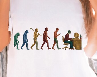 T-Shirt „Evolution des Programmierers“ – Lustiges Grafik-T-Shirt mit Programmierhumor