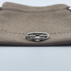 Anello con fascia a forma di anello in argento sterling con diamanti David Yurman, misura 7