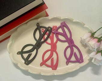 Reading Glasses Bookmark, Handmade Polymer Clay Bookmark, Unique Gift for Book Lovers, Funny Reader Gift, Perfect Bookish Accessory