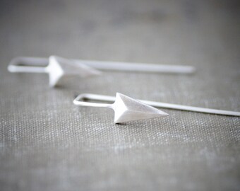 Boucles d'oreilles Triangle Bar avec Long Post - Sterling