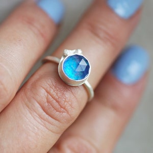 Bague opale aurore bleue Taille 5,5 Facetté Argent sterling image 3