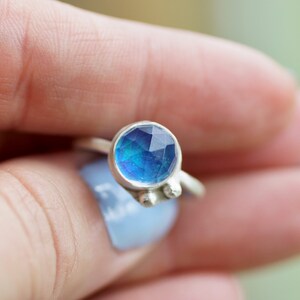 Bague opale aurore bleue Taille 5,5 Facetté Argent sterling image 2