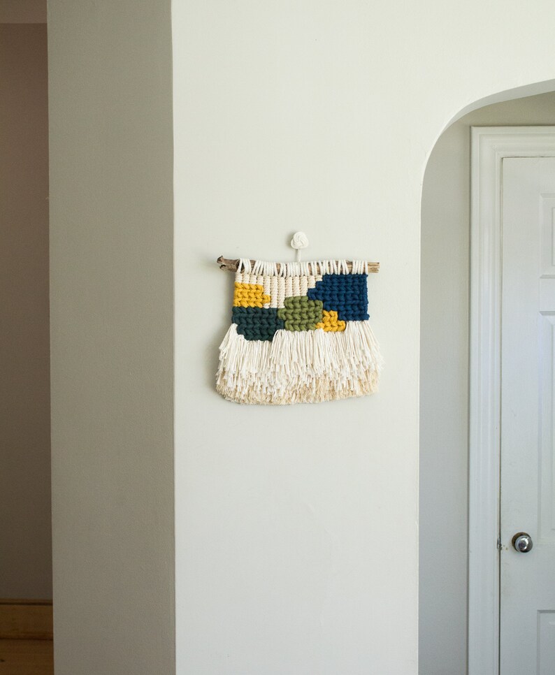 Small Macrame Wall Hanging with Fringe image 3