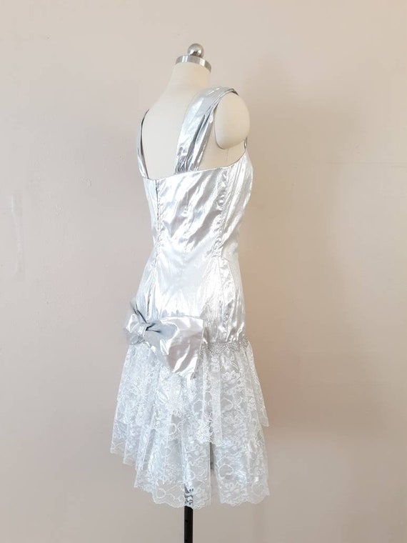 Vintage silver lamé drop waist 80s cocktail dress… - image 5