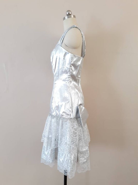Vintage silver lamé drop waist 80s cocktail dress… - image 4