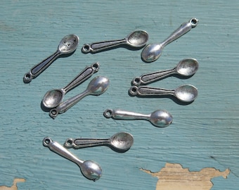 Spoon Charms, Mini Spoon Charms, 100 pieces Silver Toned Mini Spoon Pendants, Spoon Utensil Charms, 24x5mm N9, Diy Jewelry Supplies Zardenia