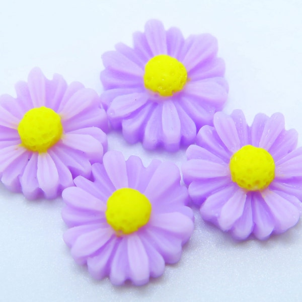 Resin Flowers, Purple Daisies, 4pcs Daisy Flower Cabochons, 12mm Pale Lilac Purple Daisy Cabochons, Purple Flower Cabochons, DIY Crafts