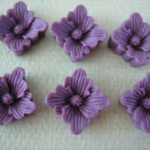 6PCS Plum Purple Buttercup Resin Flower Cabochons - 12mm - Matte Finish