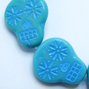 Blue Skull Beads, Czech Beads, Sugar Skull Beads, Turquoise and Blue Skulls, 2 pieces, SSB9, 20X17mm, Jewelry Supplies, Zardenia