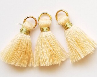 Peach Tassels, Peach and Gold Tassels, Cotton Jewelry Tassels, Short Tassels, Diy Tassels, 3 pieces 20mm Tassels GTSL64, Zardenia