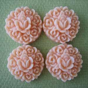 Peach Roses, Peach Flowers, Resin Cabochons, Resin Roses, 4pcs Rosebud Flower Cabochons, 17mm Cabochons, Jewelry Supplies, DIY Crafts
