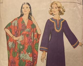 Patron De Couture Vintage Simplicity 1972 - Modèle Caftan Taille 31.5 à 32.5 (B31 1/2-32 1/2)