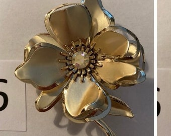 Vintage Enamelled Flower Power 1960s Floral Pins Choice De-Stash Brooch Bouquet Reds Oranges Yellows Mod Vintage Jewelry