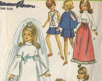 Vintage FASHION DOLL Wardrobe 11-1/2" Fashion Doll Sewing Pattern 1974