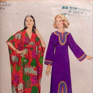 Vintage Sewing Pattern Retro CAFTAN Mrs Roper Housedress 1970s Size Small 8-10 Back Zipper 2 Styles Loungewear 1972