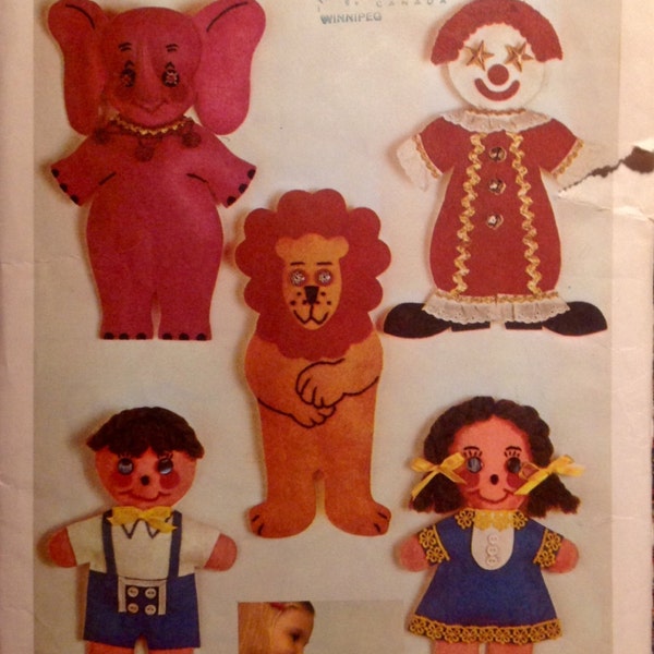 Vintage Sewing Pattern Stuffed Toys Transfer Pattern 1971 Finger Puppets Lion Boy Girl Clown Elephant Retro Mod Toys 70s Appliques Puppets