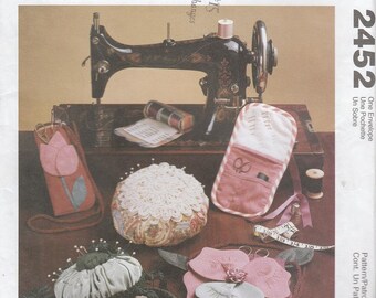 Sewing Pattern Sewing Accessories Pin Cushions Needle Pattern Caddy Totes Uncut 1999
