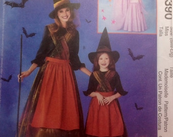 Misses Fairy Princess And Wicked Witch Dress Hat Hennin Apron Costumes Sewing Pattern Sizes Small to Large Uncut 2001