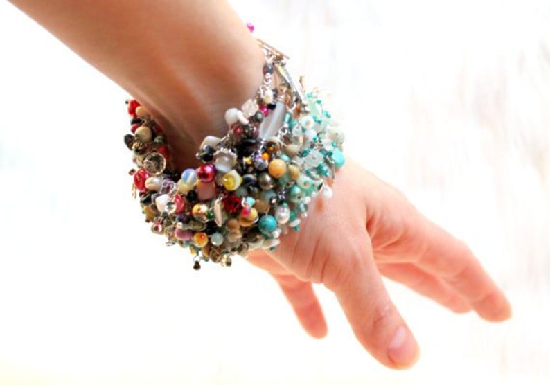 Fringe Bracelet. Uniquenecks Beaded Bracelet Teal and White Beads. Wire