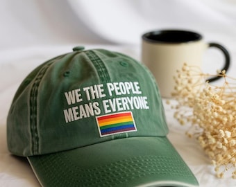 Gorra bordada "We The People": Orgullo arcoíris y justicia social