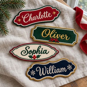 Toppa natalizia personalizzata con nome / Etichetta per calza natalizia personalizzata con nome / Etichette natalizie ricamate / Scritta personalizzata termoadesiva o da cucire - Regalo per la famiglia